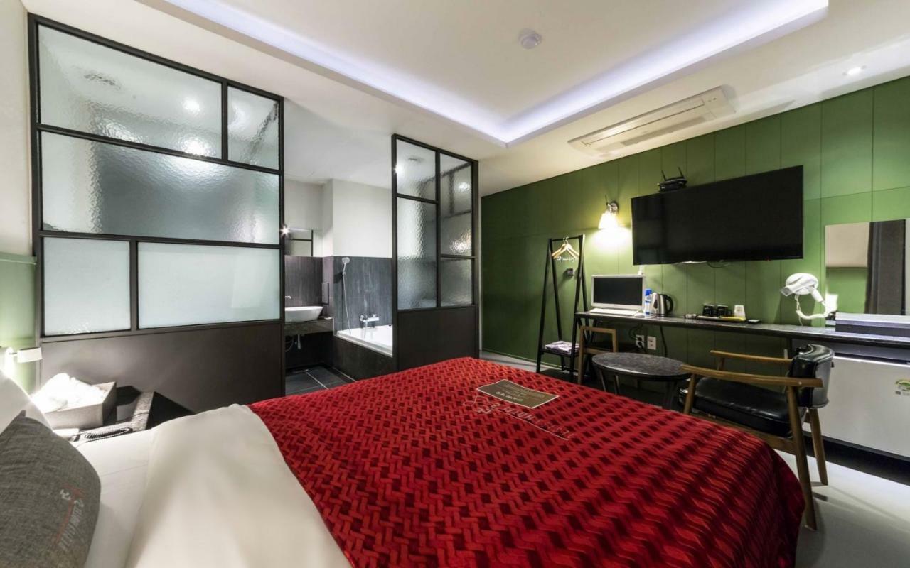 Design Hotel Ddeul& Osan Exterior photo
